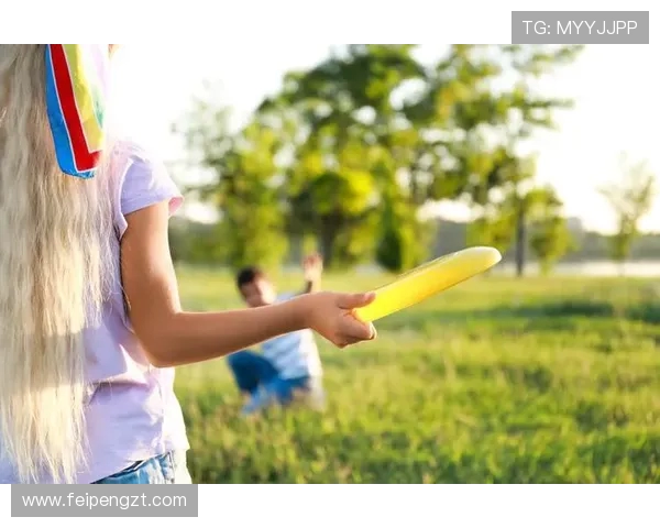 杭州飞盘队在滑板精英赛中的个人能力展现与团队配合分析